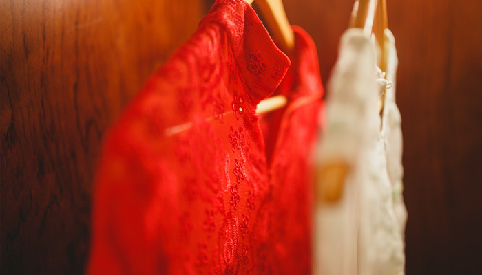 已婚女人梦见穿红衣服周公解梦